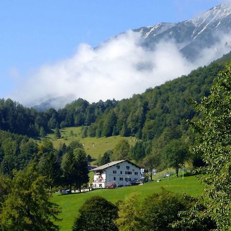 Rifugio Monte Baldo Hotel Avio Buitenkant foto