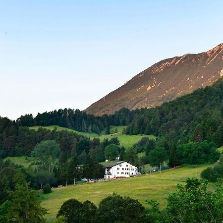 Rifugio Monte Baldo Hotel Avio Buitenkant foto