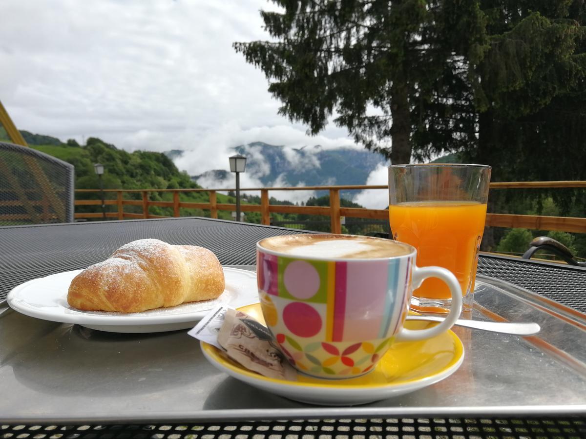 Rifugio Monte Baldo Hotel Avio Buitenkant foto