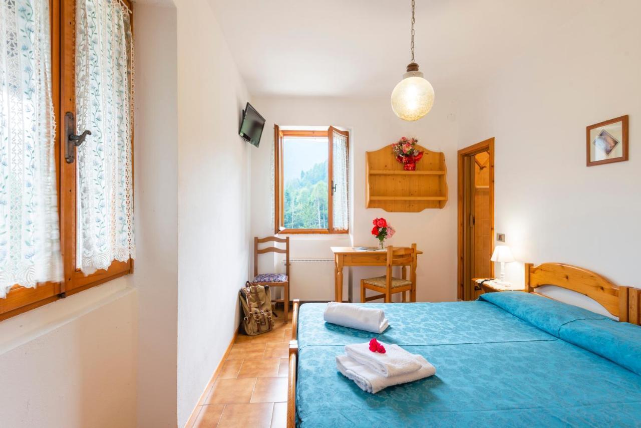 Rifugio Monte Baldo Hotel Avio Buitenkant foto