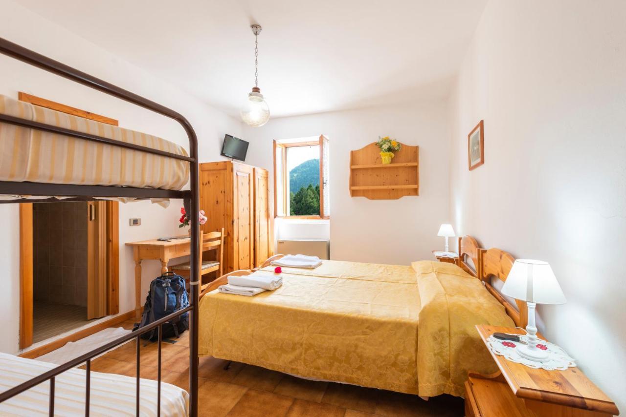 Rifugio Monte Baldo Hotel Avio Buitenkant foto